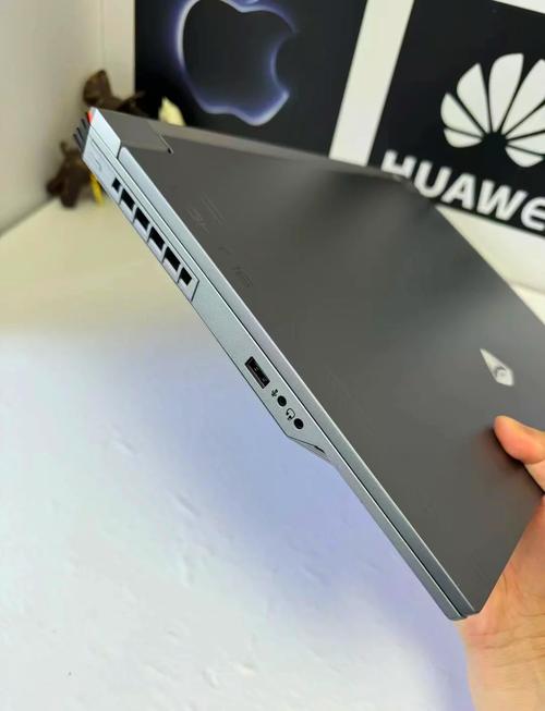 机械师曙光16Pro玩游戏性能怎么样?
